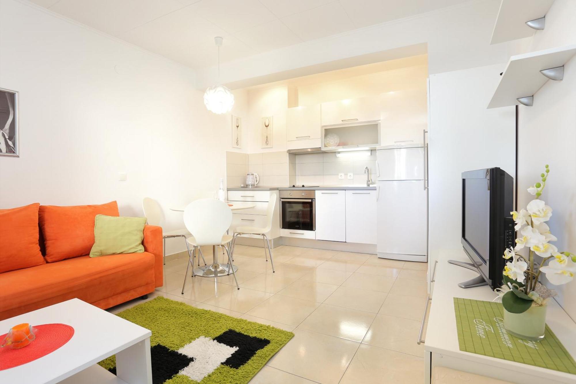 Apartments By The Sea Podgora, Makarska - 2594 Bilik gambar